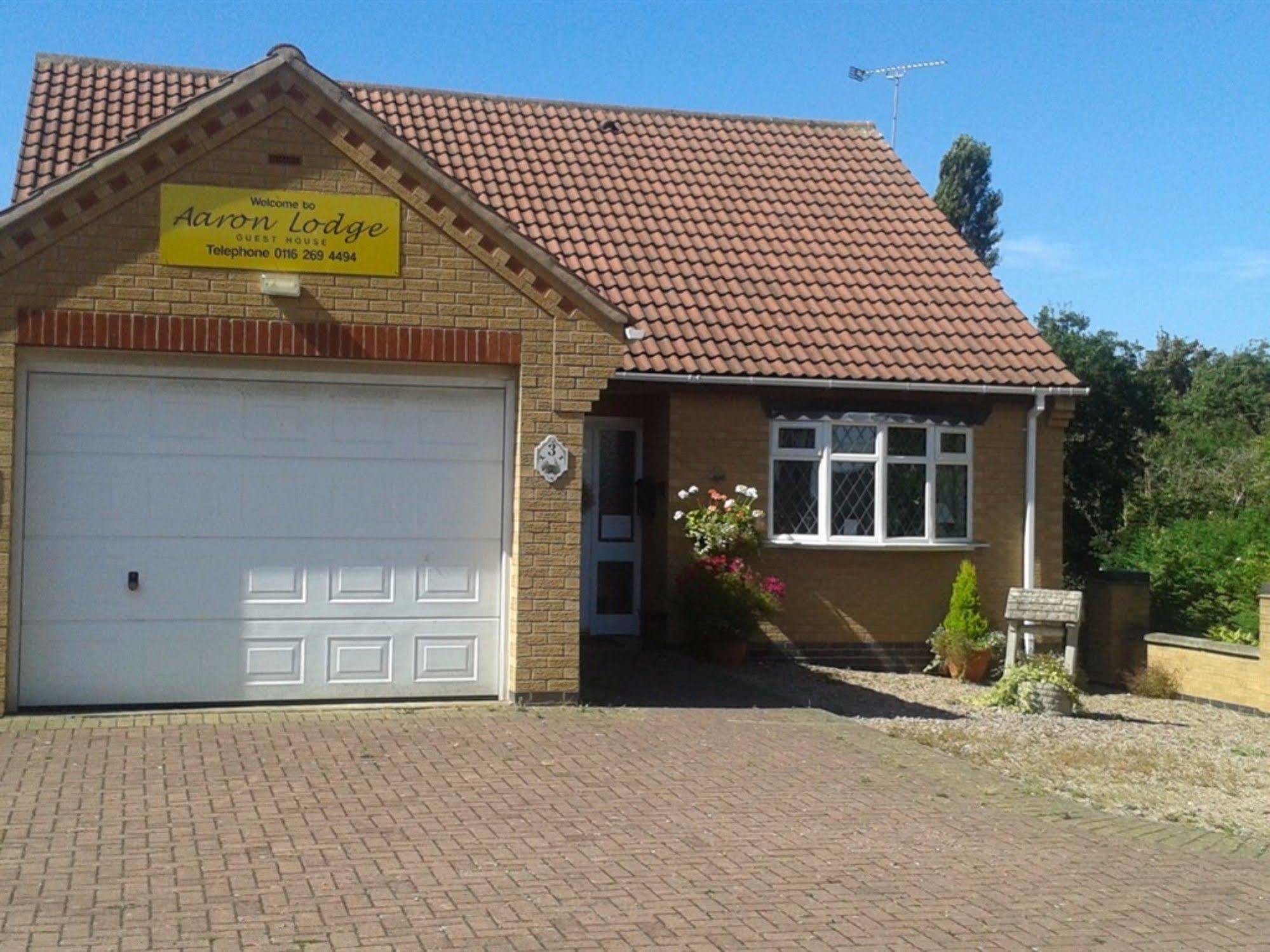 Aaron Lodge Guest House Leicester Exterior photo
